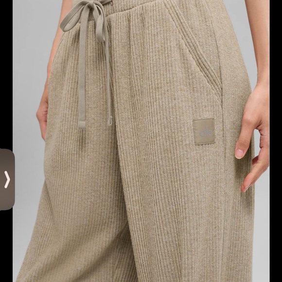 NWT ALO Yoga Muse Wide-Leg Pants in Gravel Heather - Picture 5 of 5